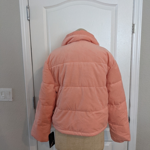 New women's small puffer zip up coat - Picture 2 of 3
